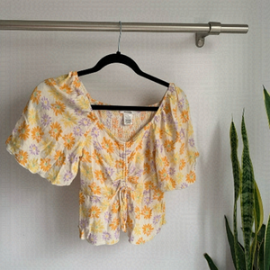 URBAN ROMANTICS floral crop top SMALL - summer